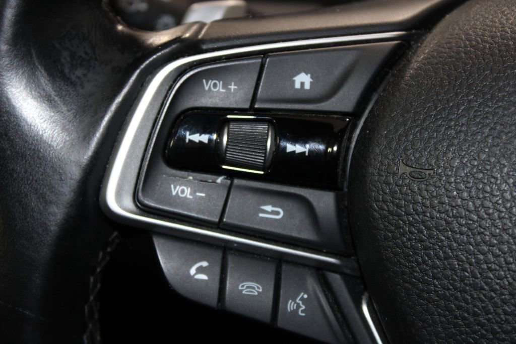 Used 2018 Honda Accord Sport image 19
