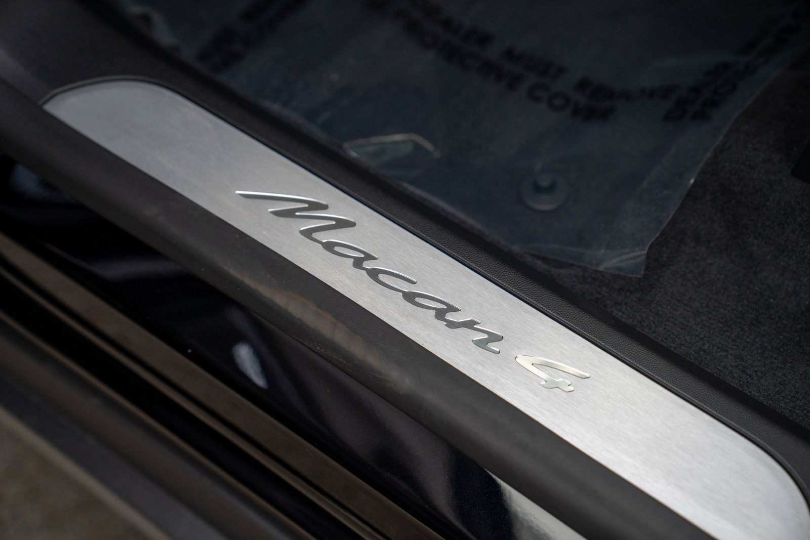 New 2026 Porsche Macan 4 Electric AWD/4WD image 12