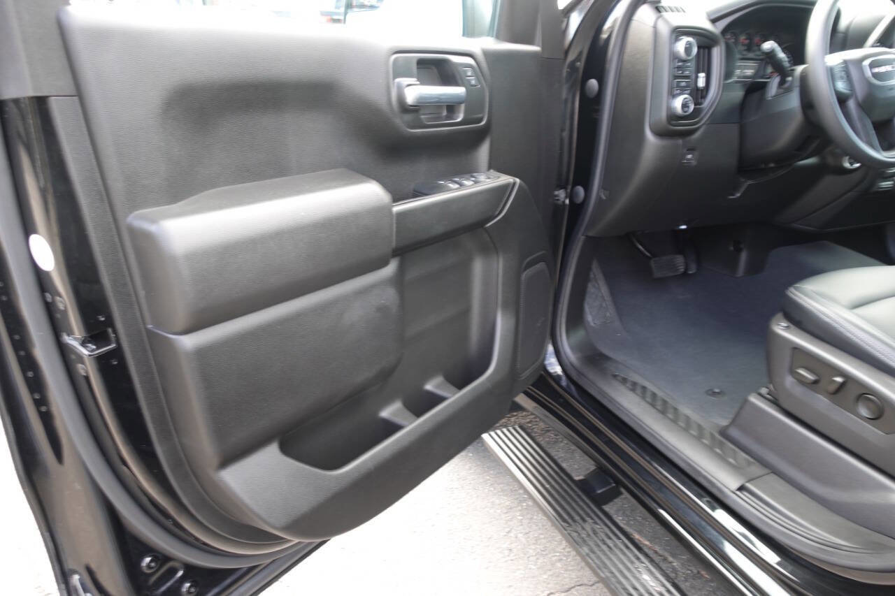 Used 2023 GMC Sierra 1500 Pro w/ Graphite Edition image 13