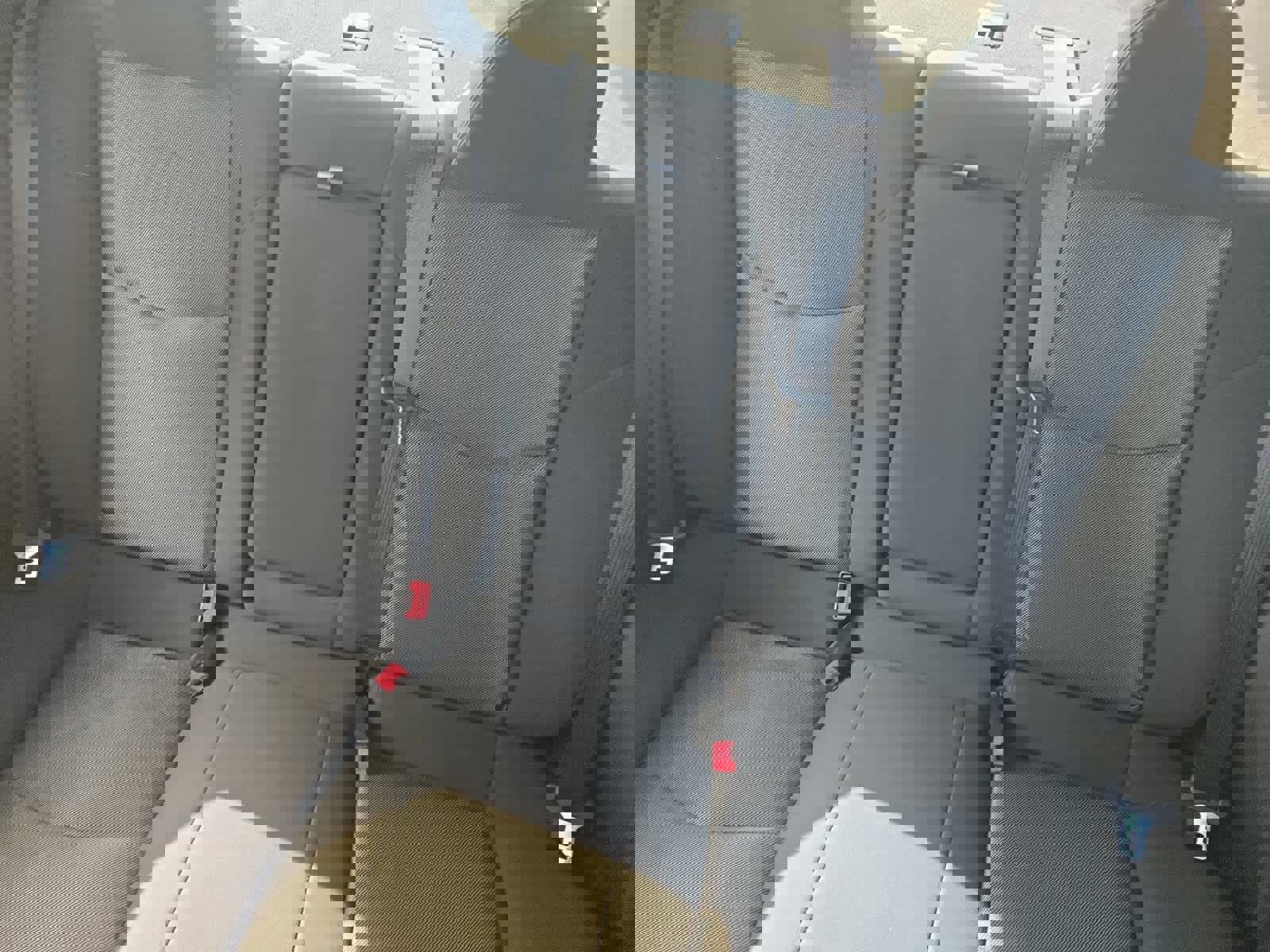 Used 2013 Dodge Avenger SE image 13