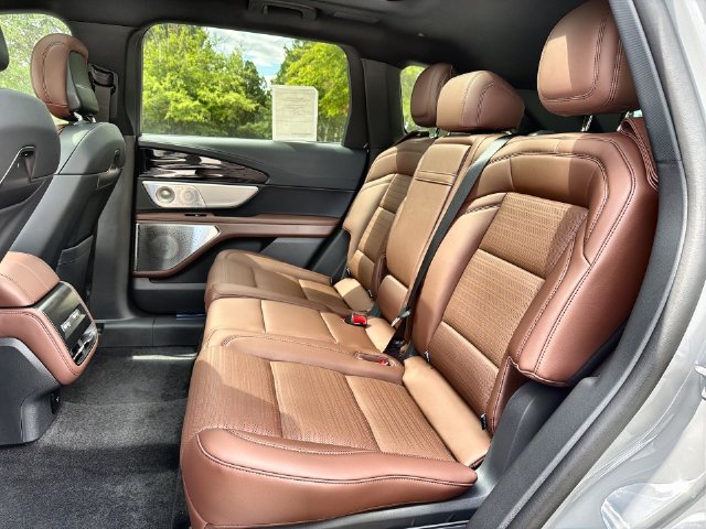 New 2026 Lincoln Nautilus Reserve AWD/4WD image 23