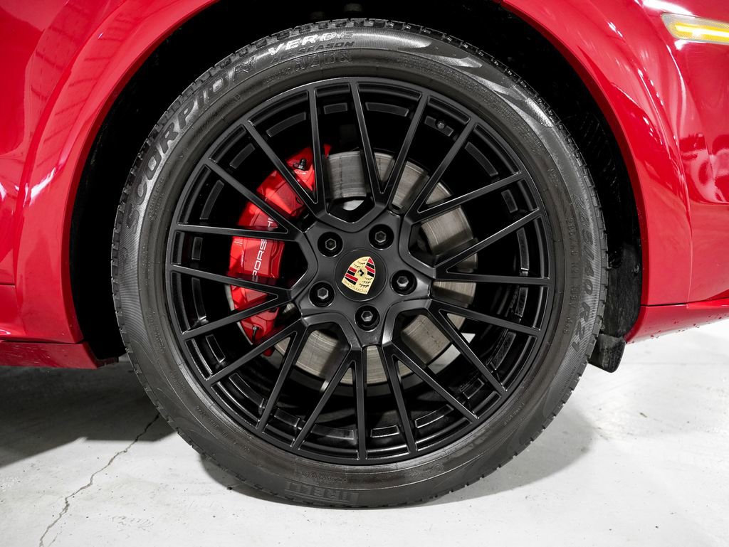 Used 2023 Porsche Cayenne GTS AWD/4WD image 43