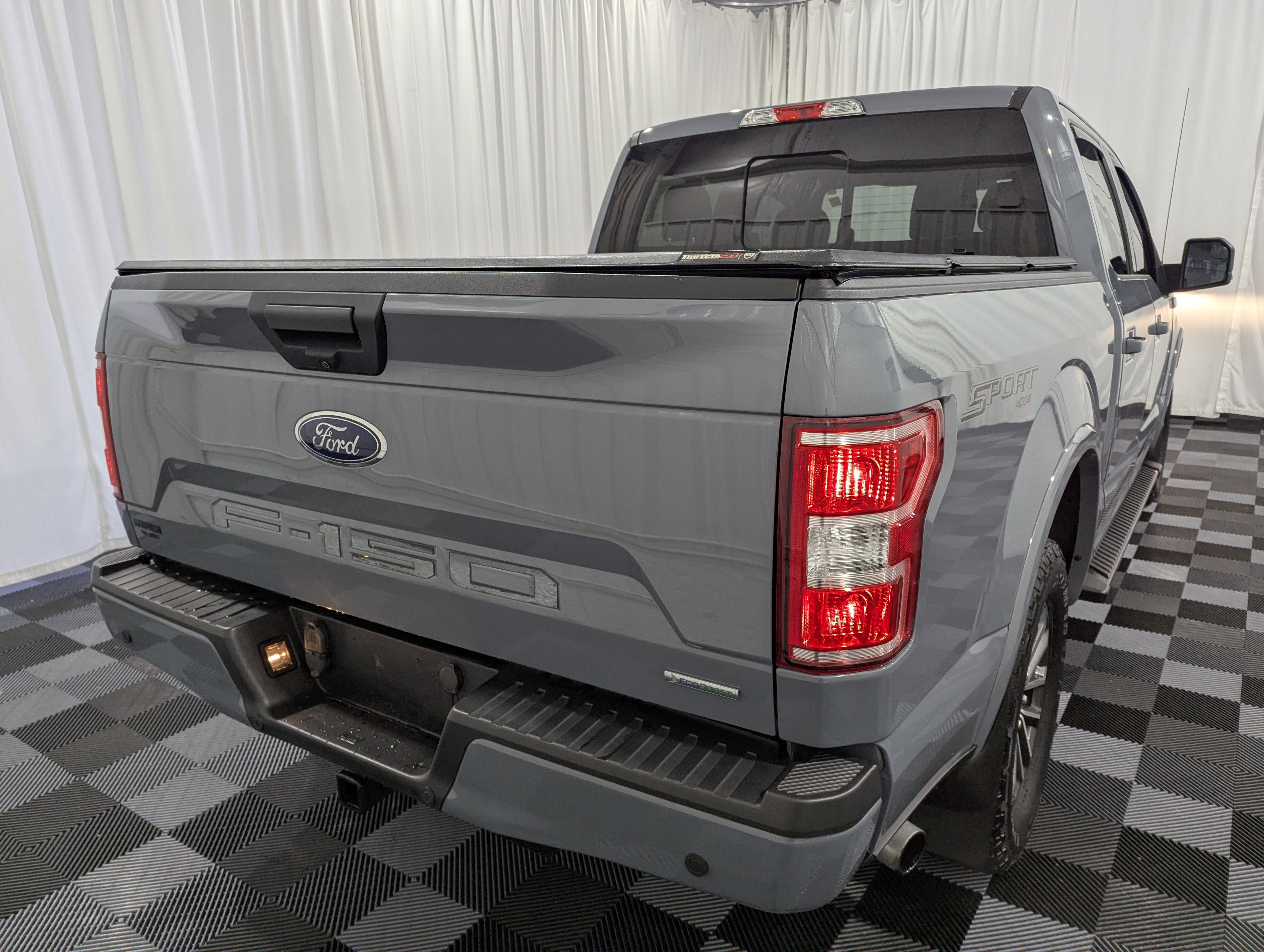 Used 2019 Ford F150 XLT w/ Equipment Group 302A Luxury AWD/4WD image 9