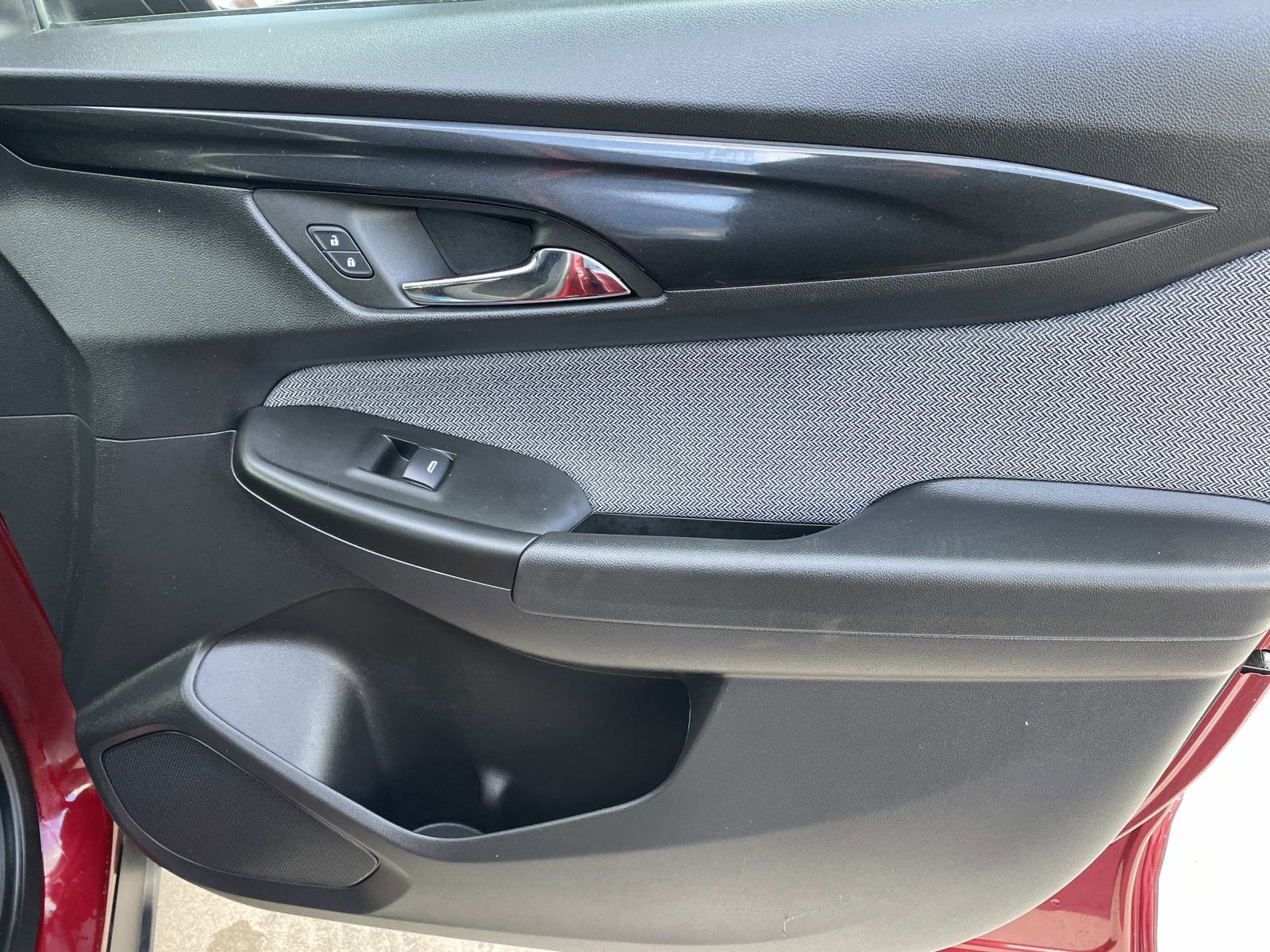 Used 2025 Chevrolet TrailBlazer LT image 25