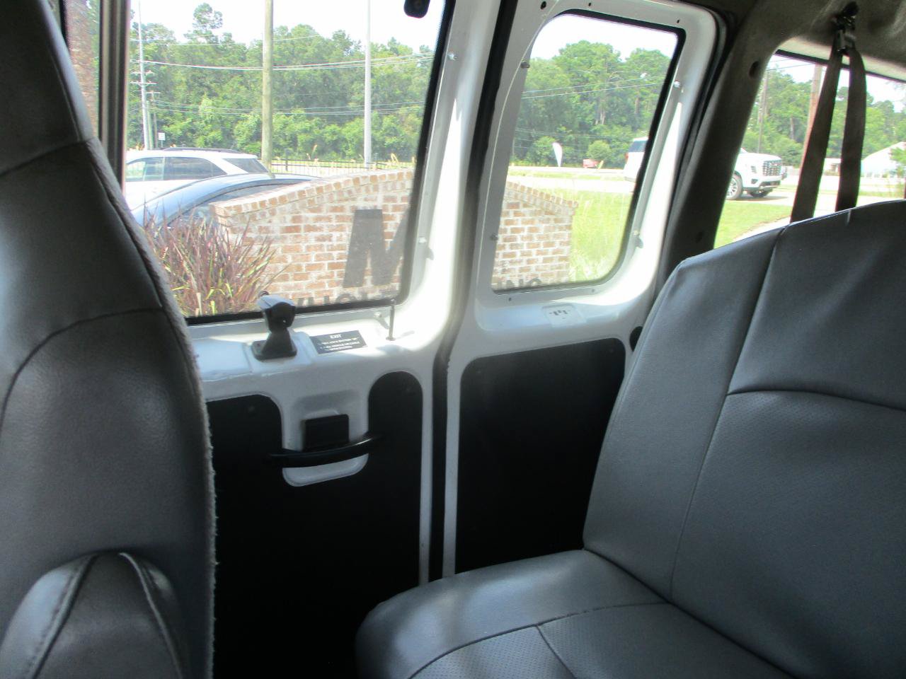 Used 2013 Ford E-250 and Econoline 250 Extended w/ PWR Group RWD image 23