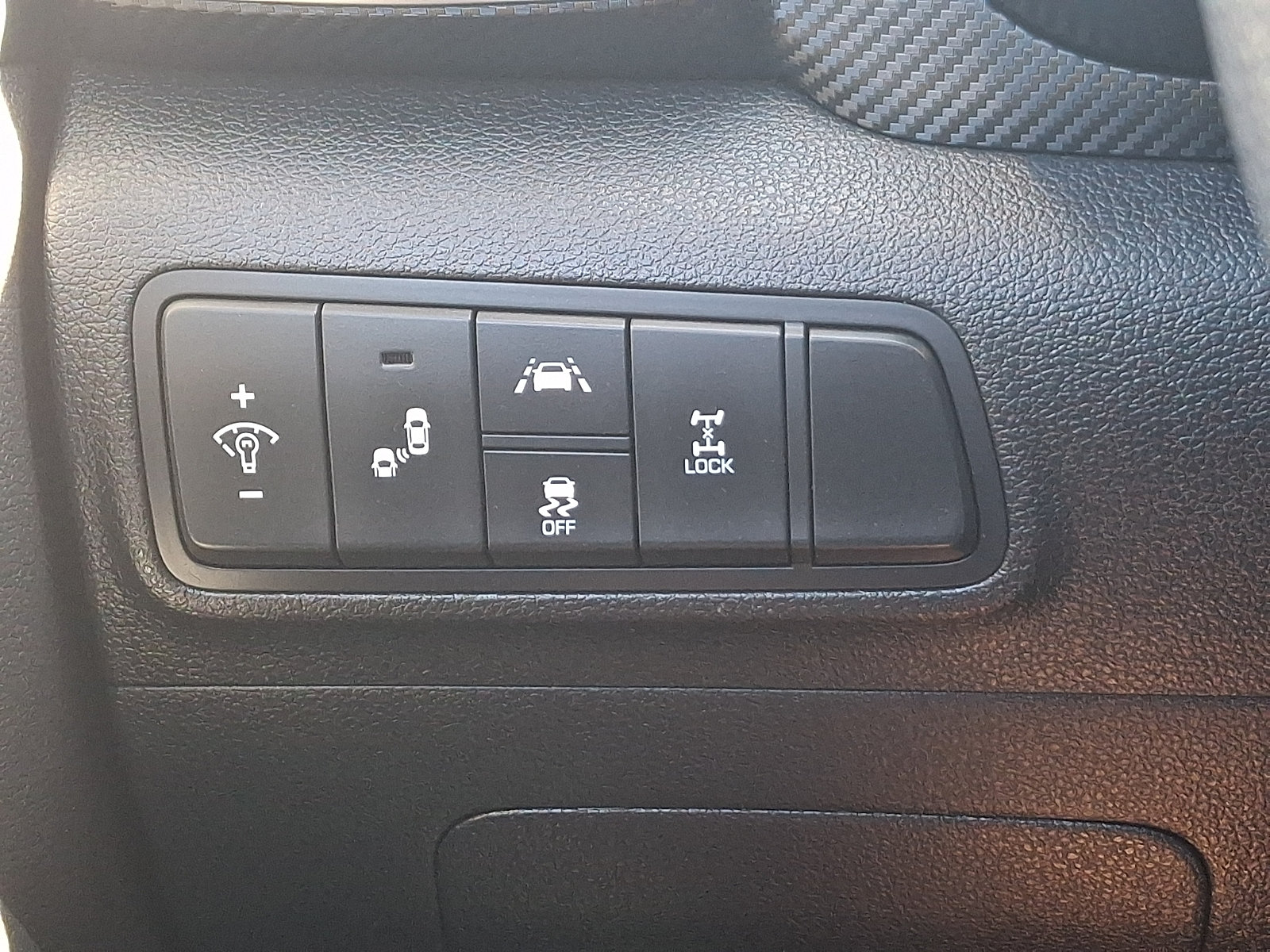 Used 2021 Hyundai Tucson Value w/ Cargo Package AWD/4WD image 23