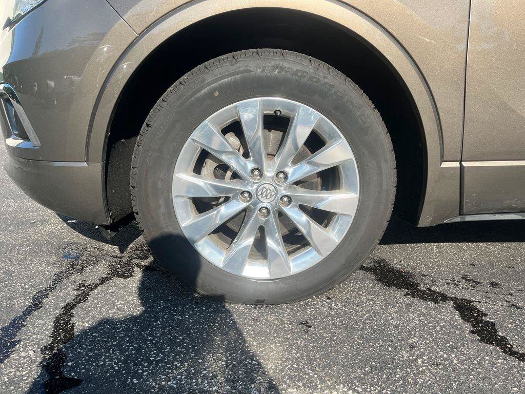 Certified 2018 Buick Envision Essence AWD/4WD image 11