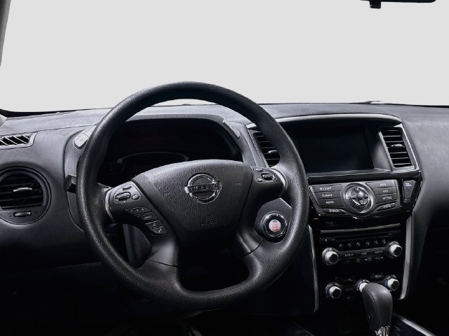 Used 2020 Nissan Pathfinder S AWD/4WD image 19