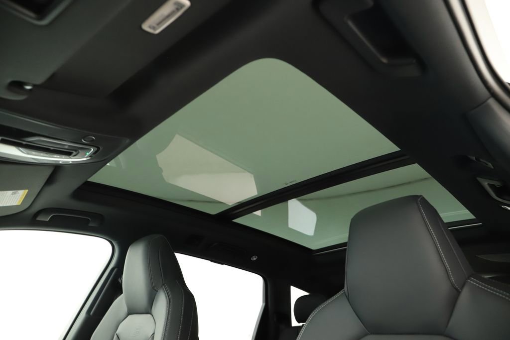 New 2026 Audi SQ7 Premium Plus image 26