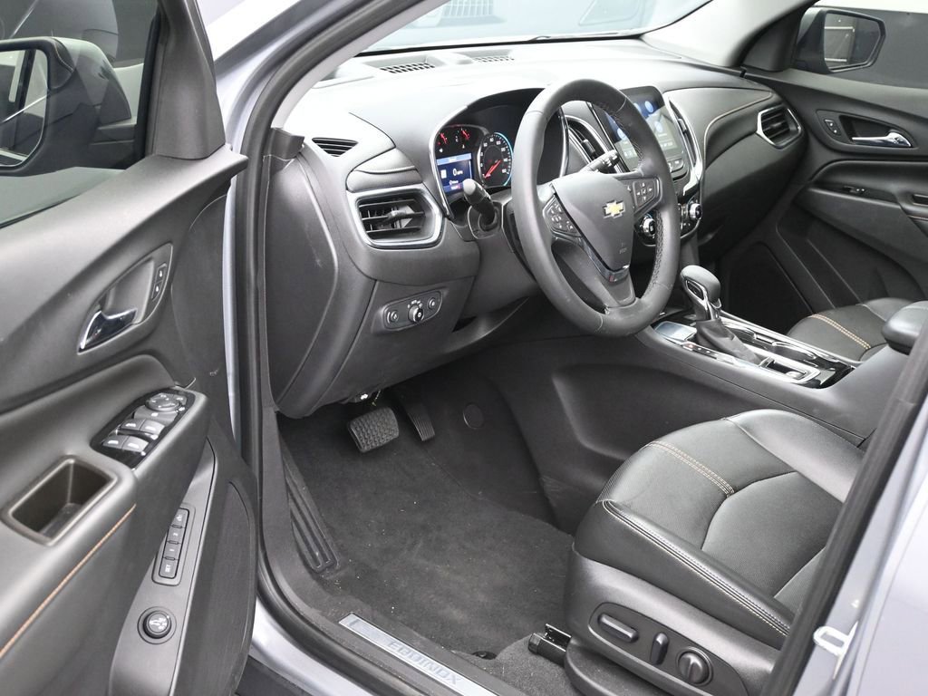 Used 2024 Chevrolet Equinox Premier image 11