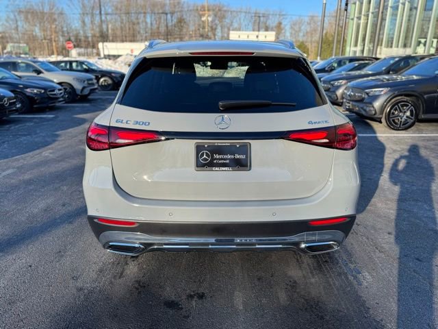 Used 2026 Mercedes-Benz GLC 300 4MATIC image 4
