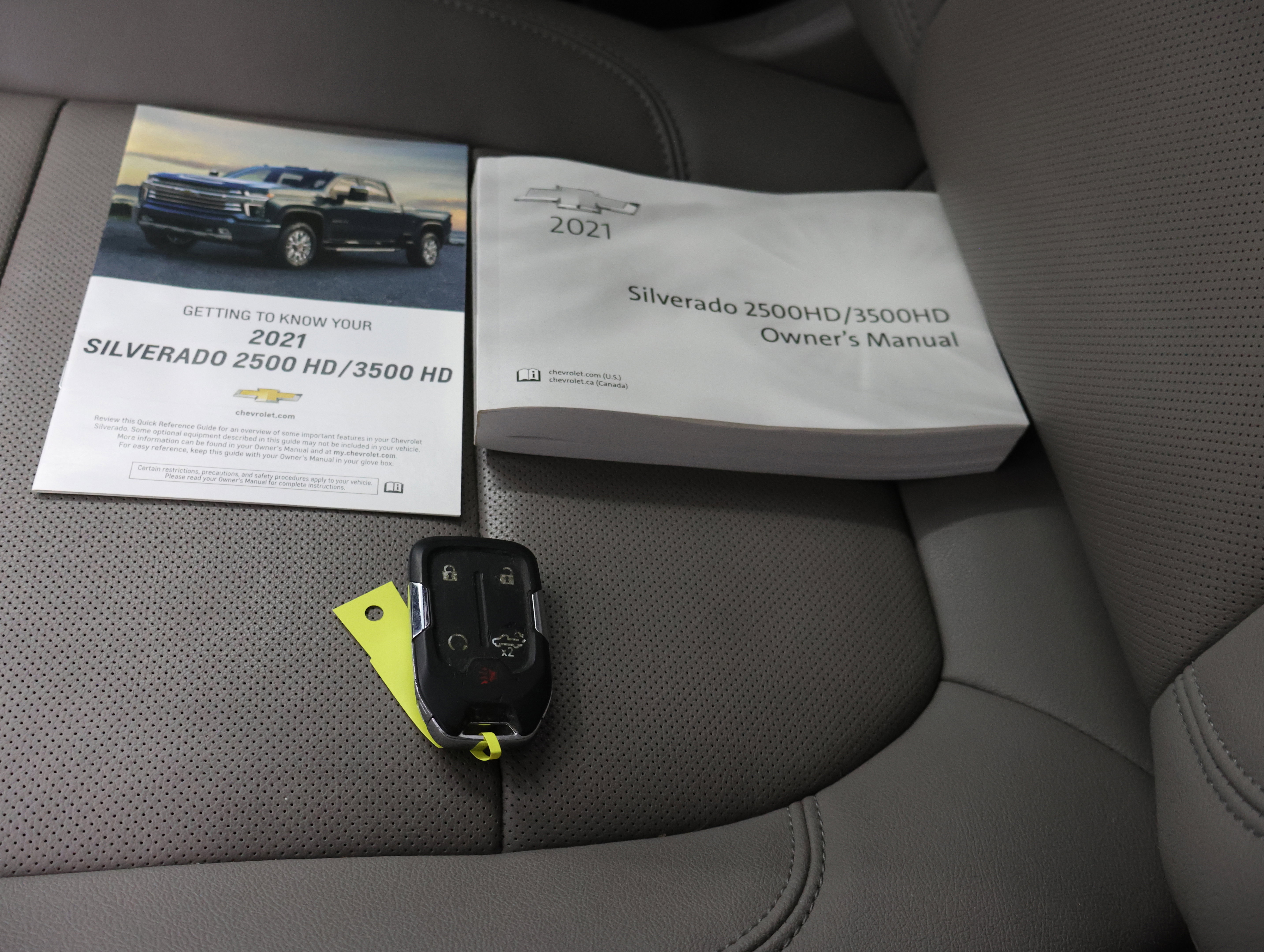 Used 2021 Chevrolet Silverado 2500 LTZ w/ LTZ Convenience Package AWD/4WD image 56