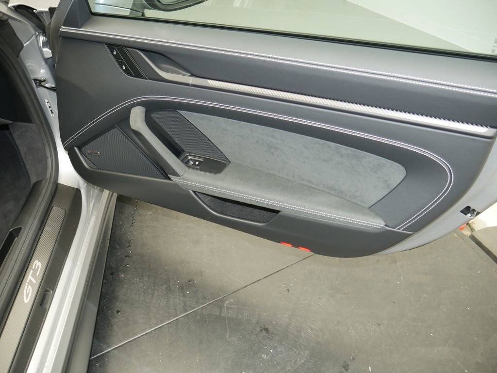 Certified 2026 Porsche 911 GT3 RWD image 19