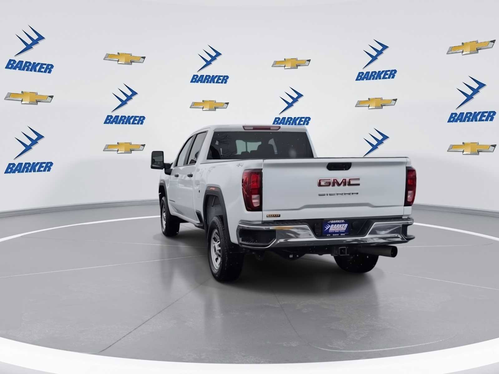 Used 2024 GMC Sierra 2500 Pro w/ Convenience Package image 7