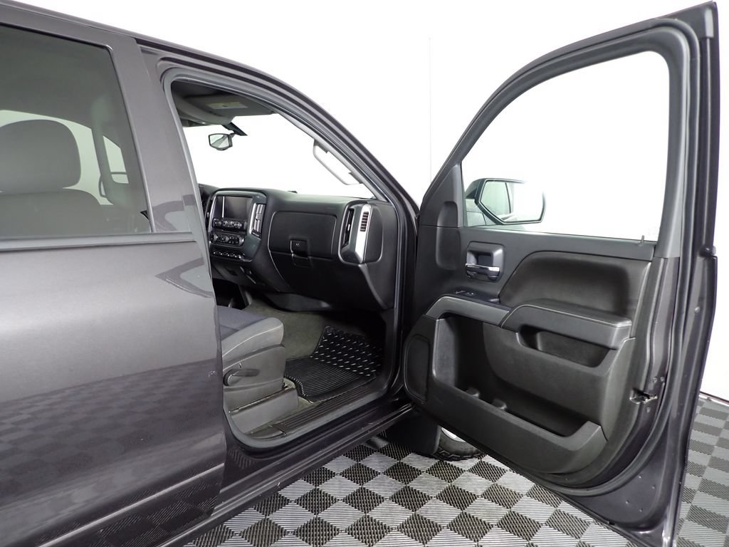 Used 2015 Chevrolet Silverado 1500 LT w/ LT Convenience Package AWD/4WD image 31