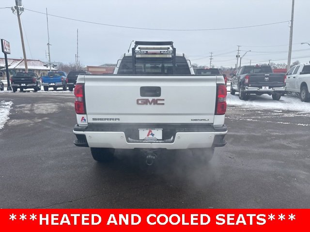 Used 2015 GMC Sierra 2500 Denali image 4
