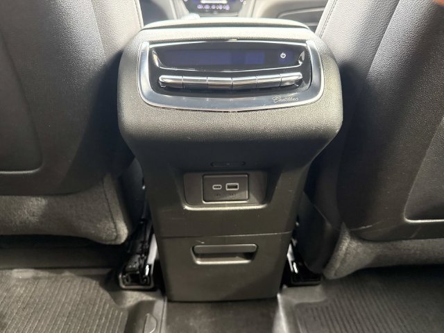 Certified 2024 Cadillac XT6 Luxury w/ LPO, Floor Liner Package AWD/4WD image 64