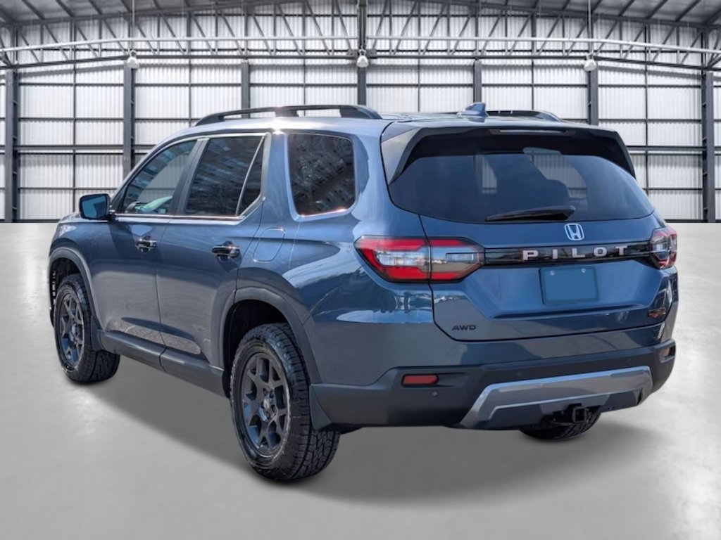 New 2026 Honda Pilot TrailSport image 3