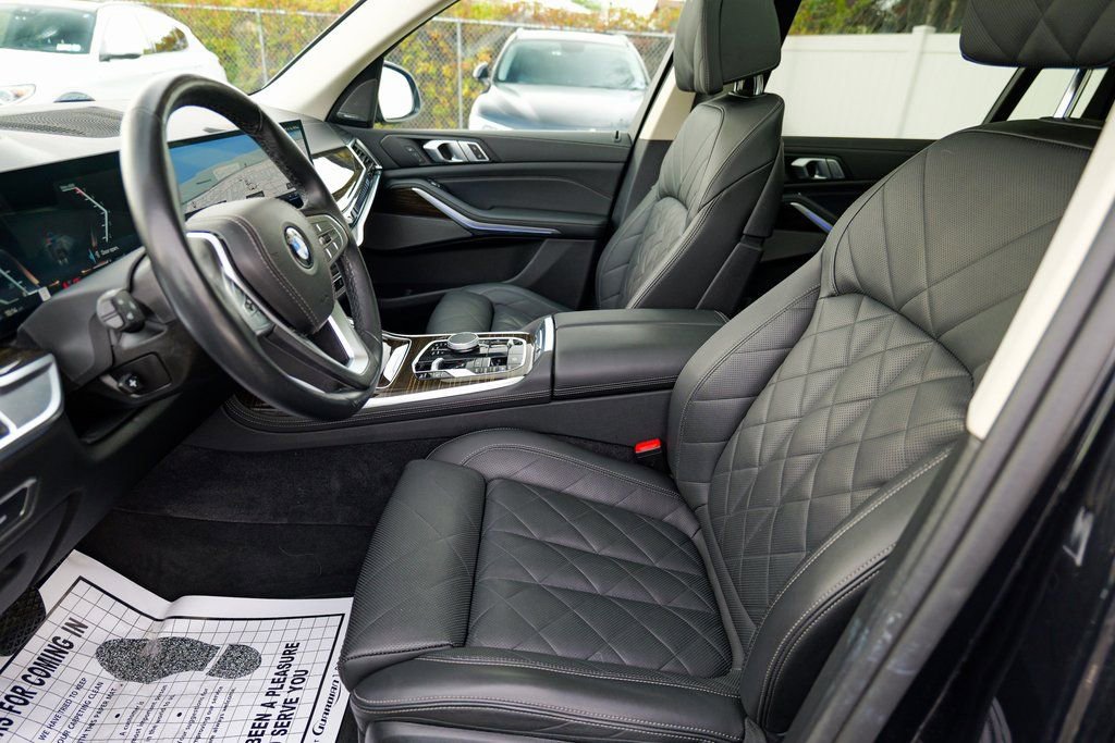 Used 2024 BMW X7 xDrive40i image 22
