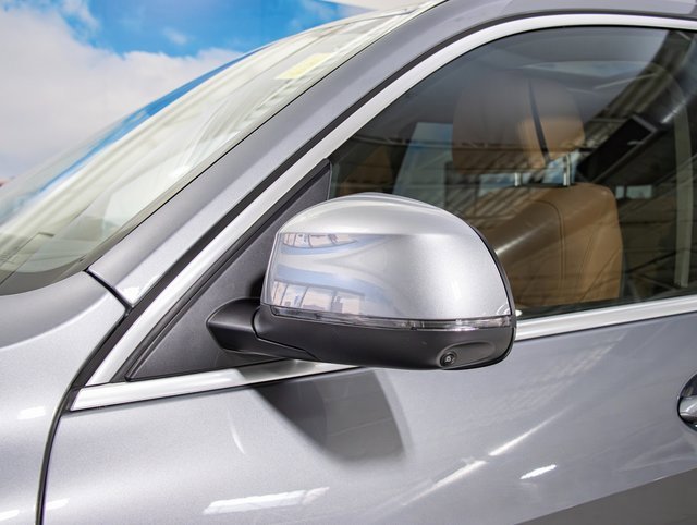 Certified 2025 BMW X7 xDrive40i image 10