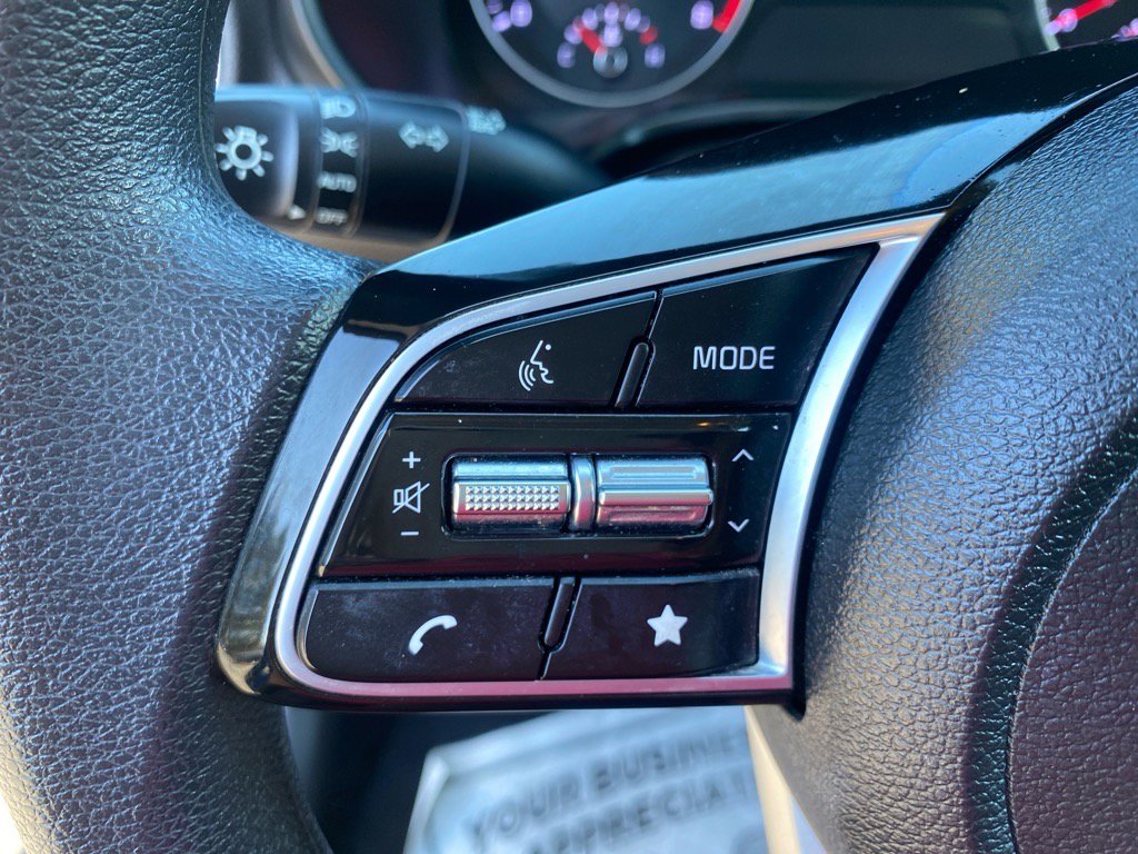 Certified 2023 Kia Forte LXS image 17