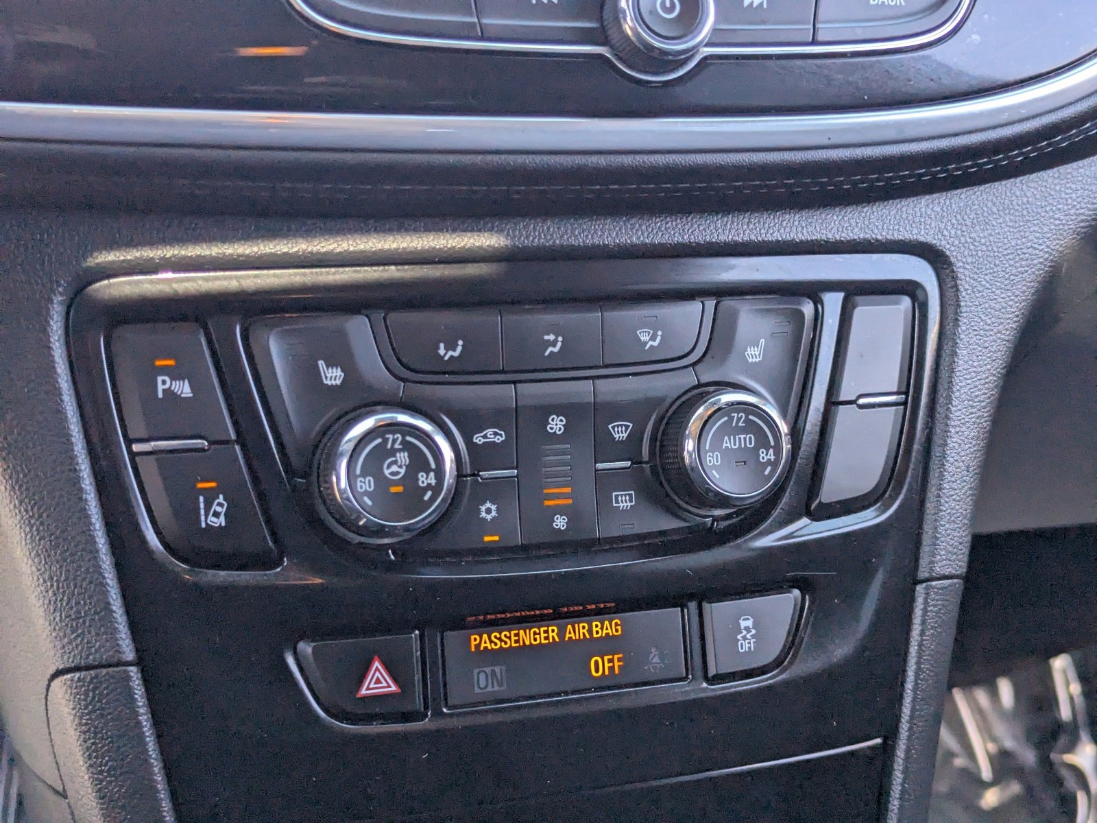 Used 2019 Buick Encore Essence w/ Experience Buick Package image 24