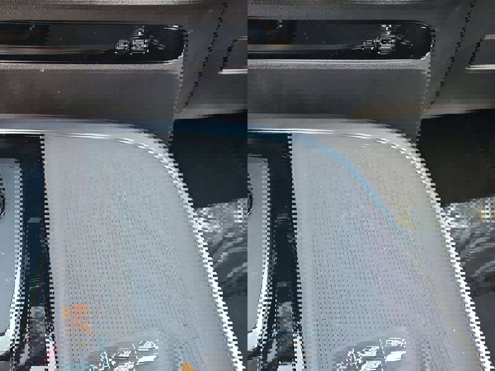 Used 2025 Buick Enclave Preferred image 31