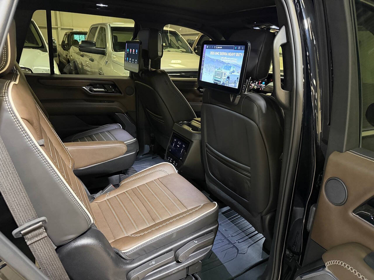 Used 2026 GMC Yukon Denali Ultimate AWD/4WD image 60