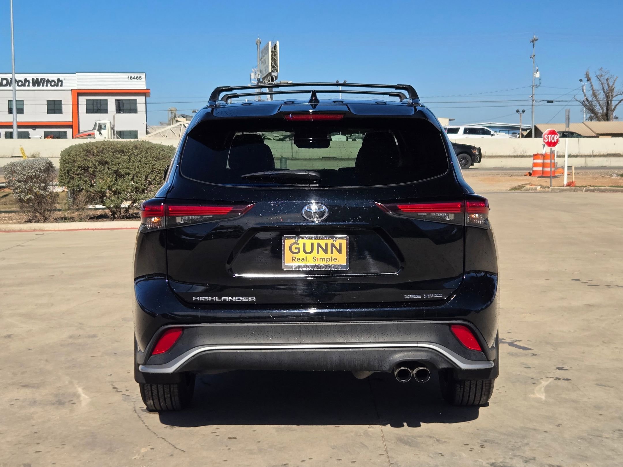 Used 2024 Toyota Highlander XSE image 4