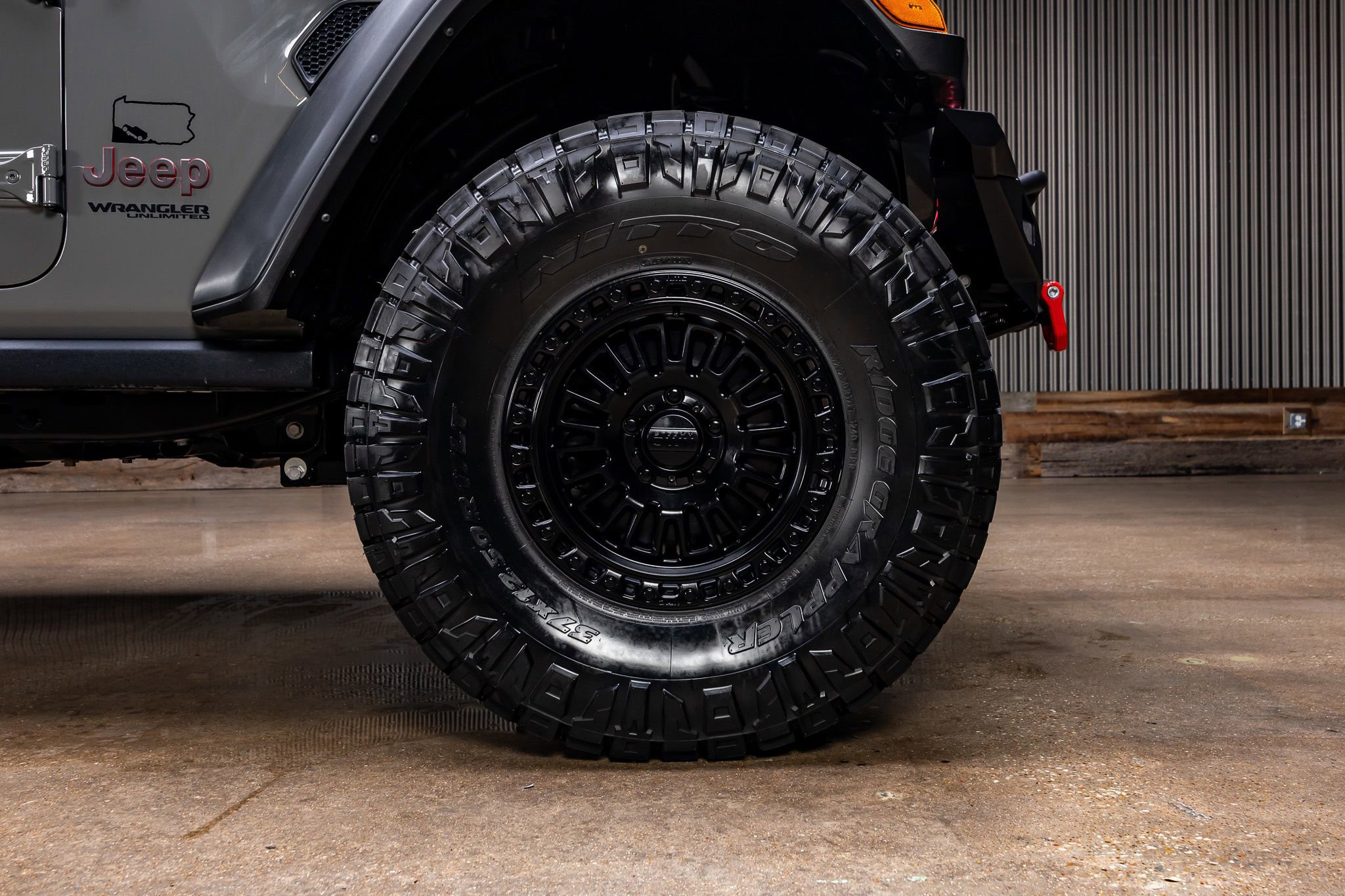 Used 2021 Jeep Wrangler Unlimited Rubicon AWD/4WD image 12