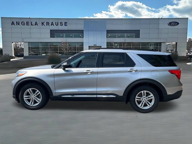 Used 2022 Ford Explorer XLT RWD image 4