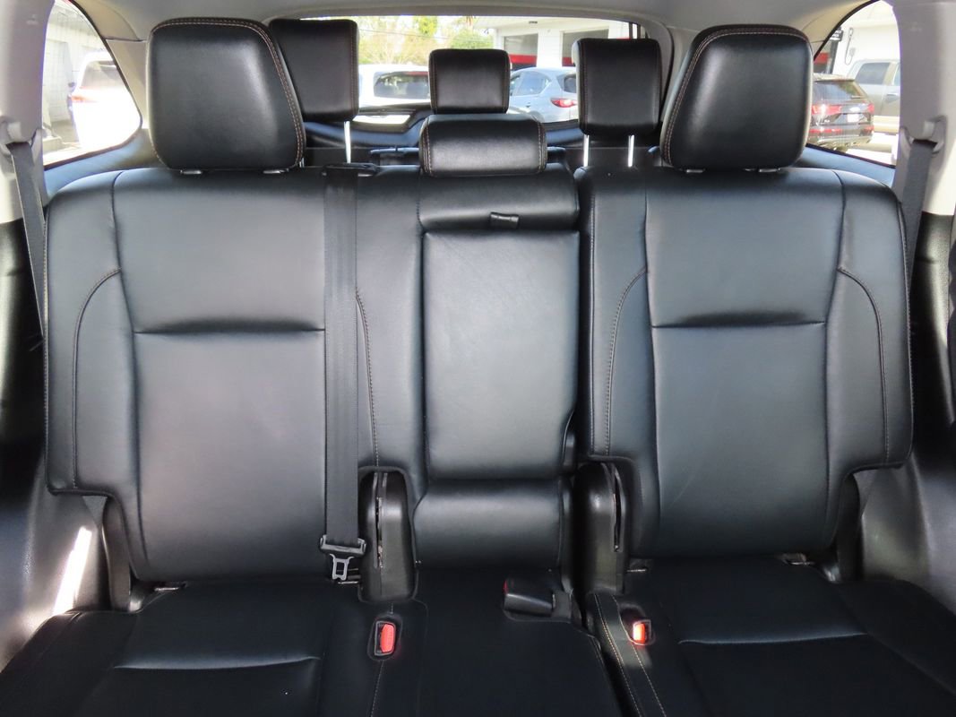 Used 2018 Toyota Highlander XLE image 39