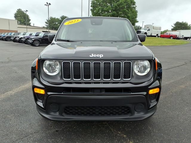 Certified 2023 Jeep Renegade Latitude AWD/4WD image 2