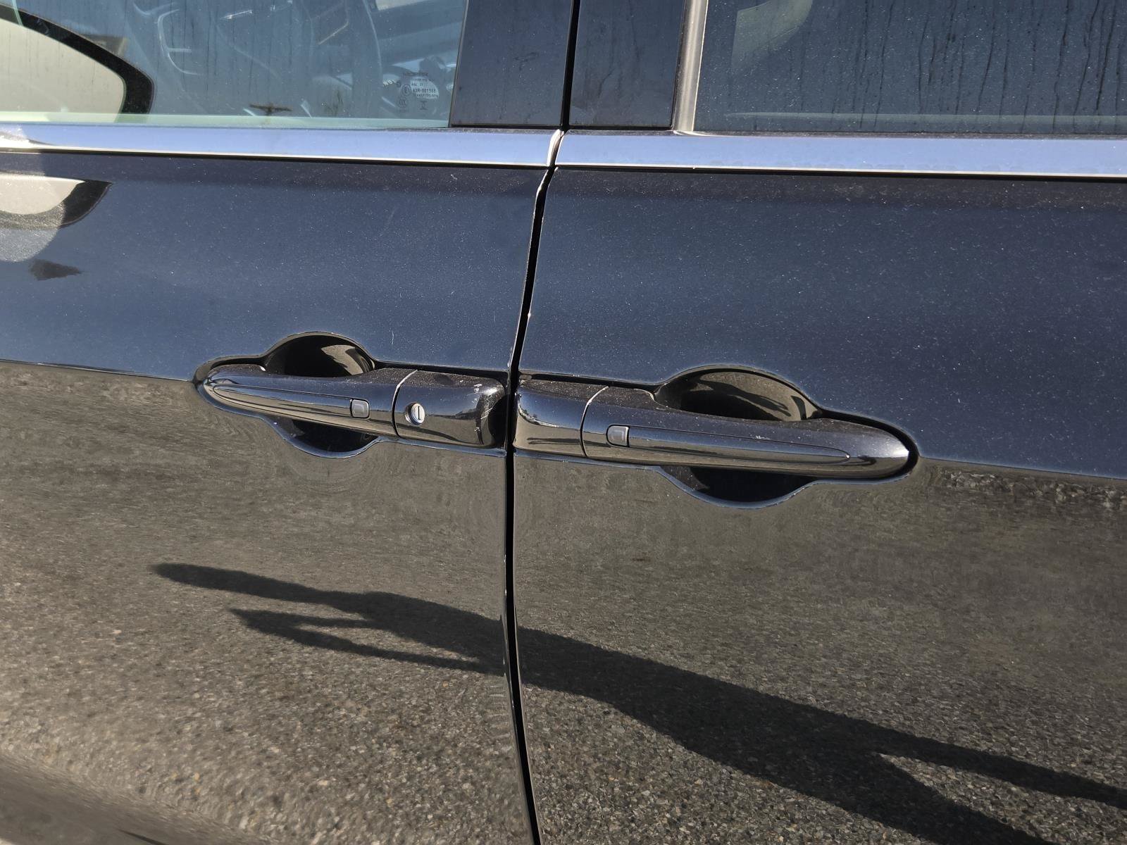 Used 2023 Chrysler Voyager LX FWD image 8
