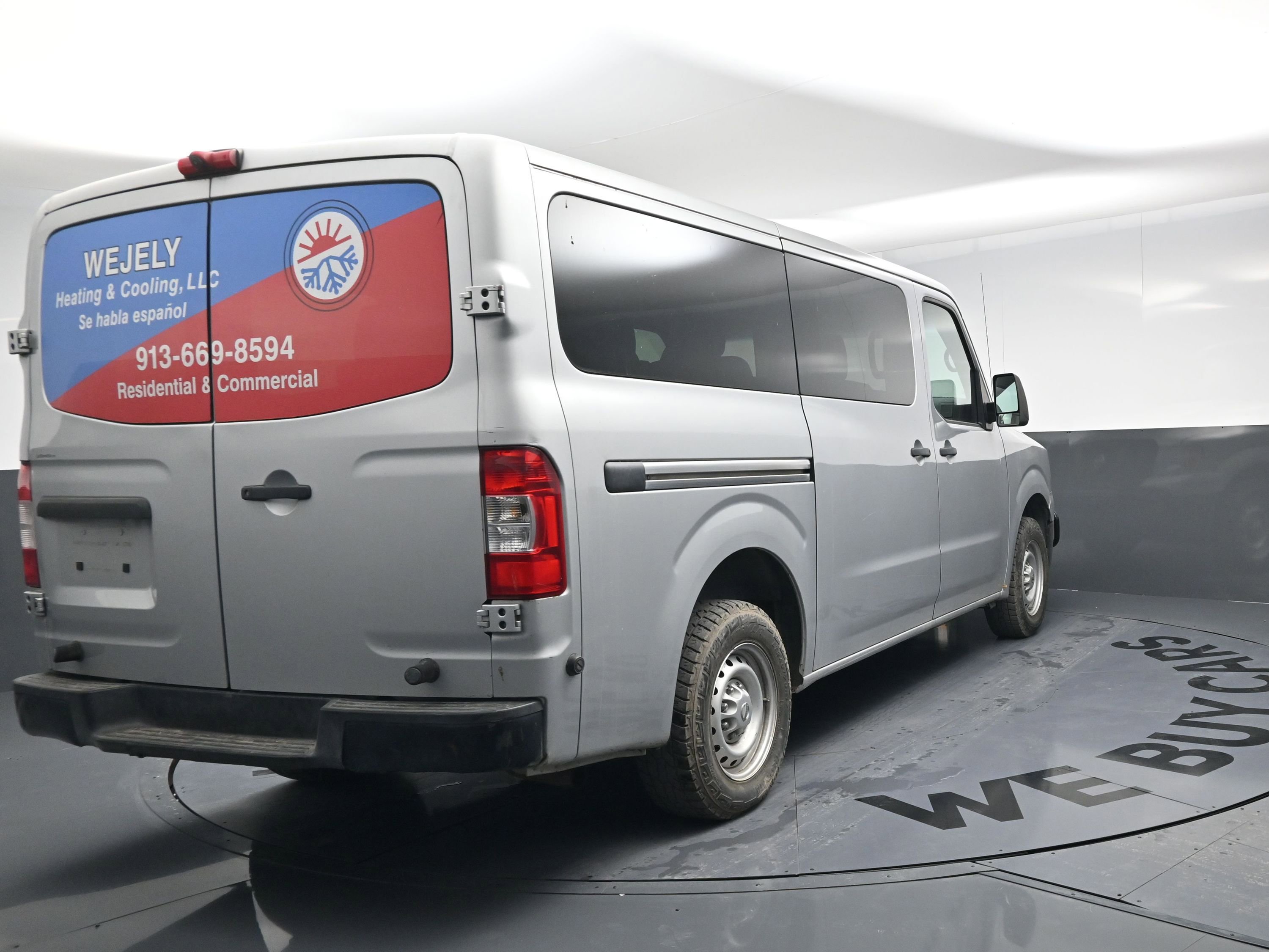 Used 2017 Nissan NV 3500 S w/ Power Package image 9