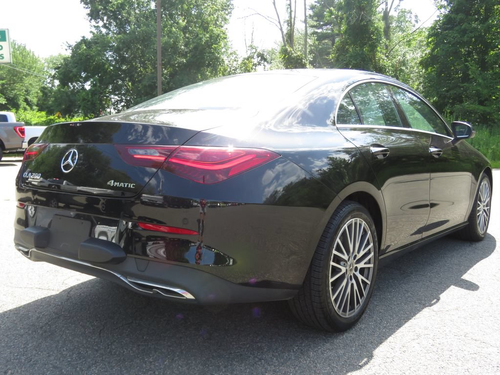 Used 2025 Mercedes-Benz CLA 250 4MATIC image 5