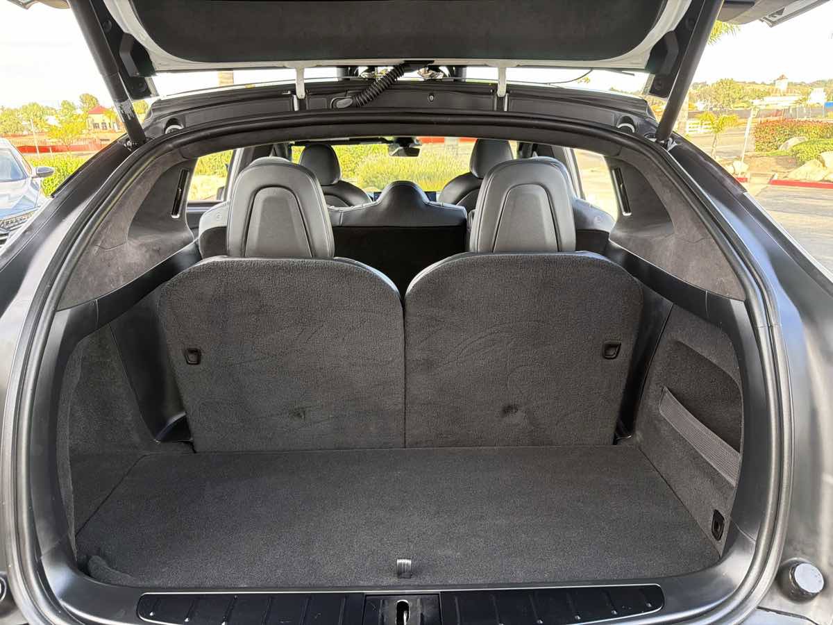 Used 2023 Tesla Model X AWD/4WD image 38