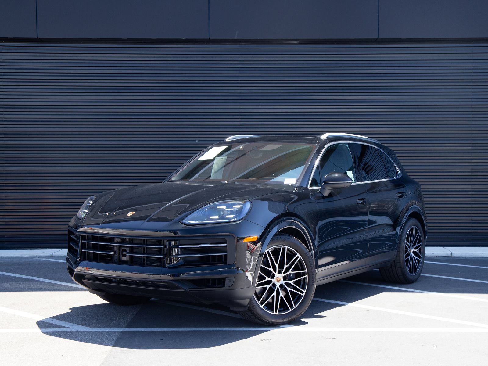 Certified 2025 Porsche Cayenne AWD/4WD video 1