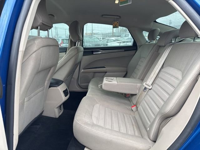 Used 2018 Ford Fusion SE image 18