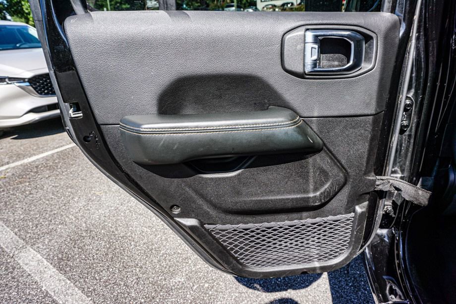 Used 2024 Jeep Wrangler Unlimited Sahara image 44