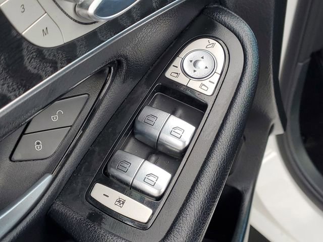 Used 2018 Mercedes-Benz GLC 300 4MATIC image 12