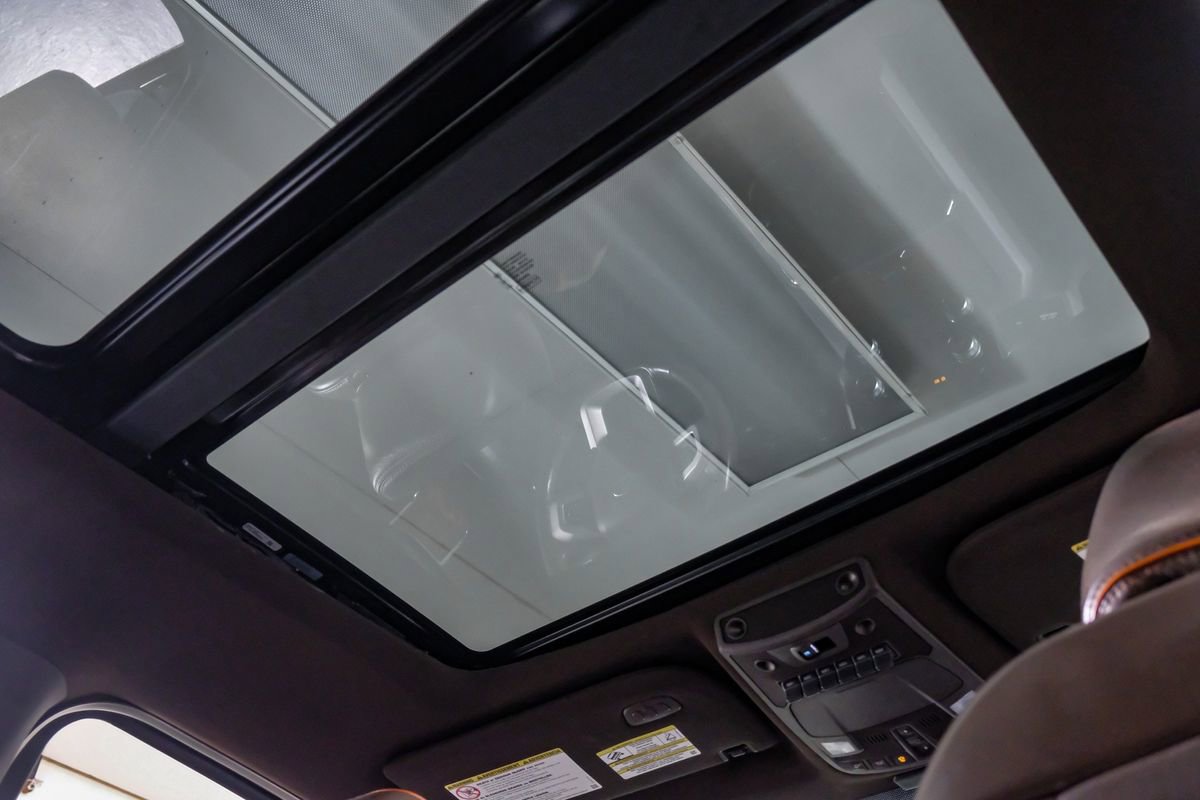 Used 2017 Ford F350 King Ranch w/ King Ranch Ultimate Package AWD/4WD image 22