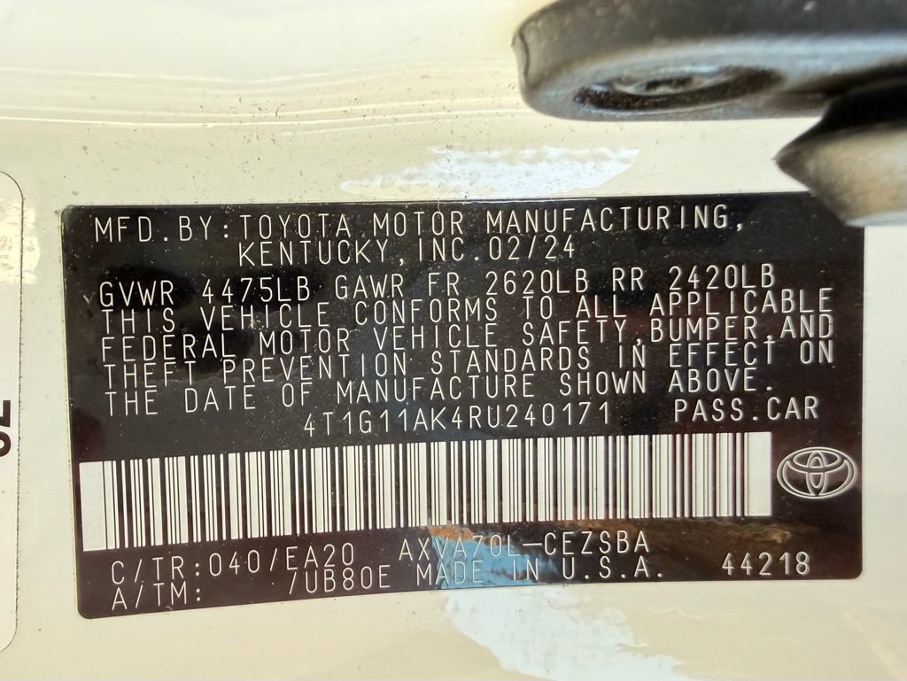 Used 2024 Toyota Camry SE FWD image 31