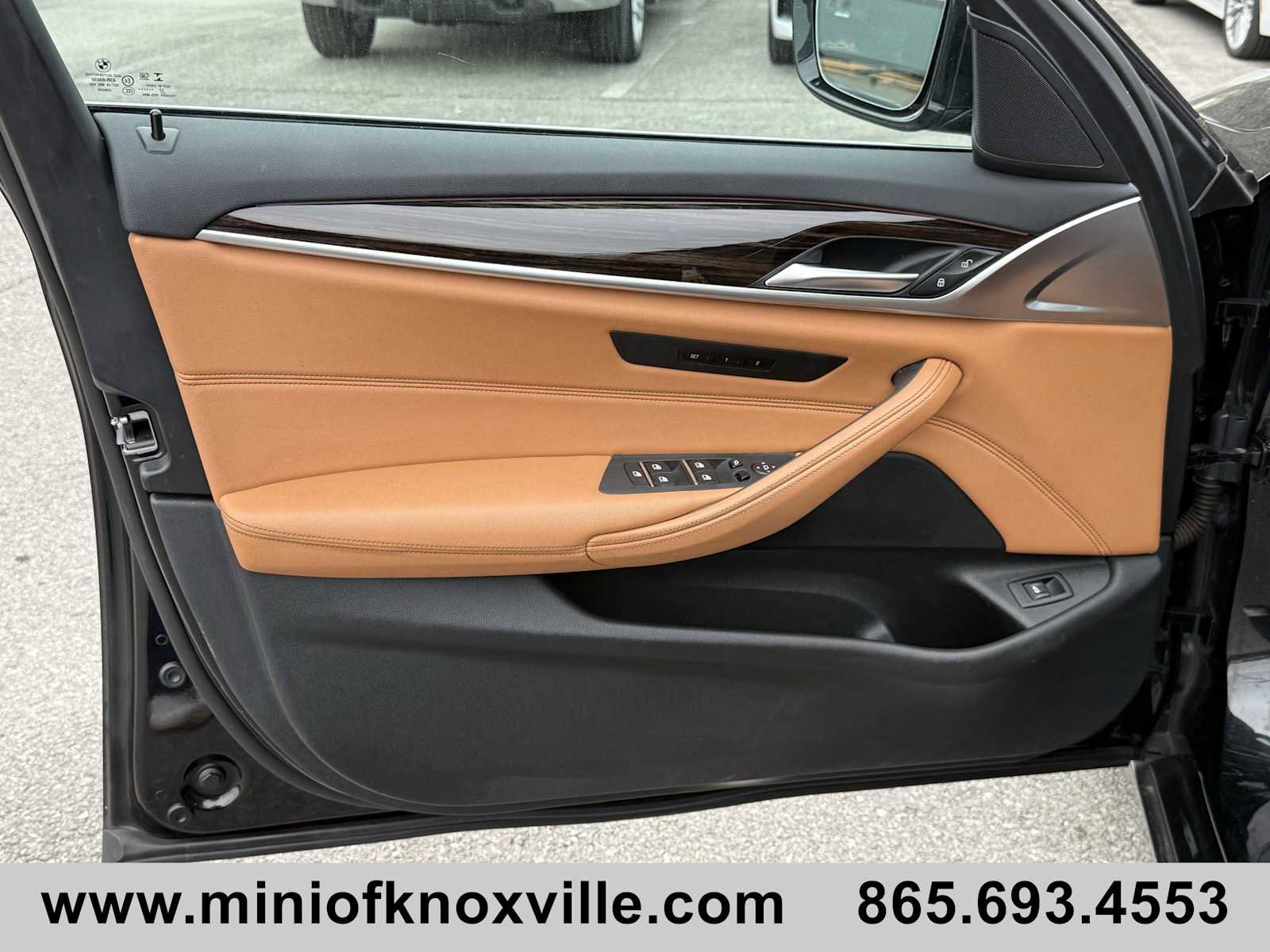 Used 2023 BMW 530i xDrive w/ Convenience Package image 13