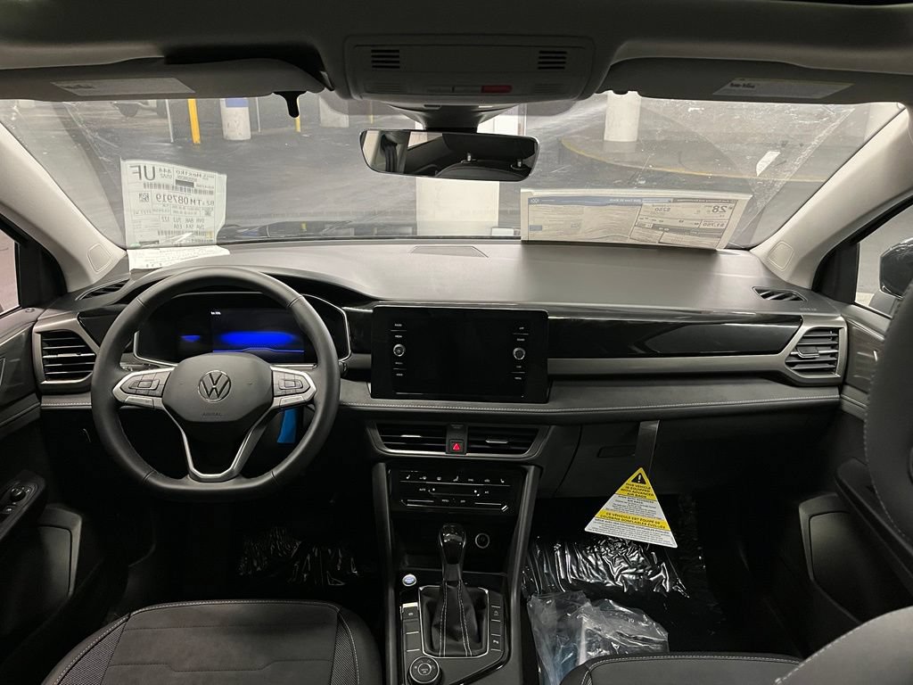 New 2026 Volkswagen Taos SE AWD/4WD image 7