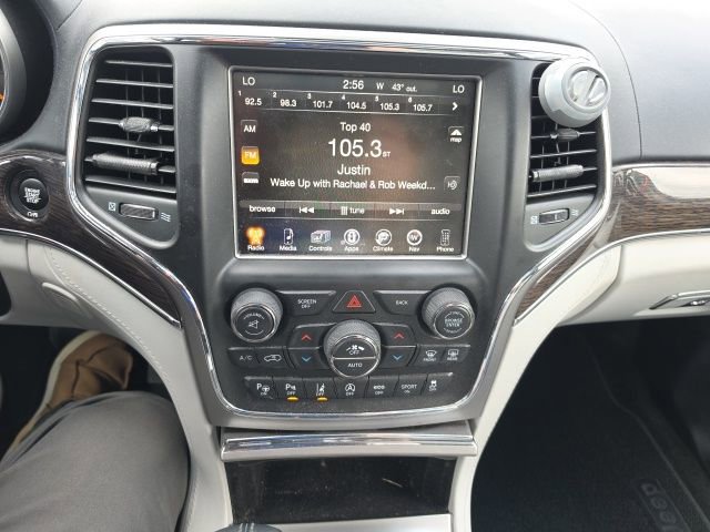 Used 2017 Jeep Grand Cherokee Summit AWD/4WD image 9