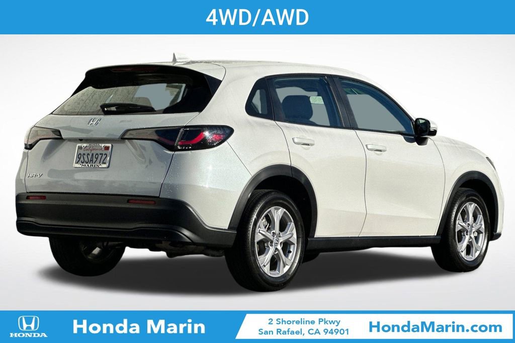 Used 2025 Honda HR-V LX image 5