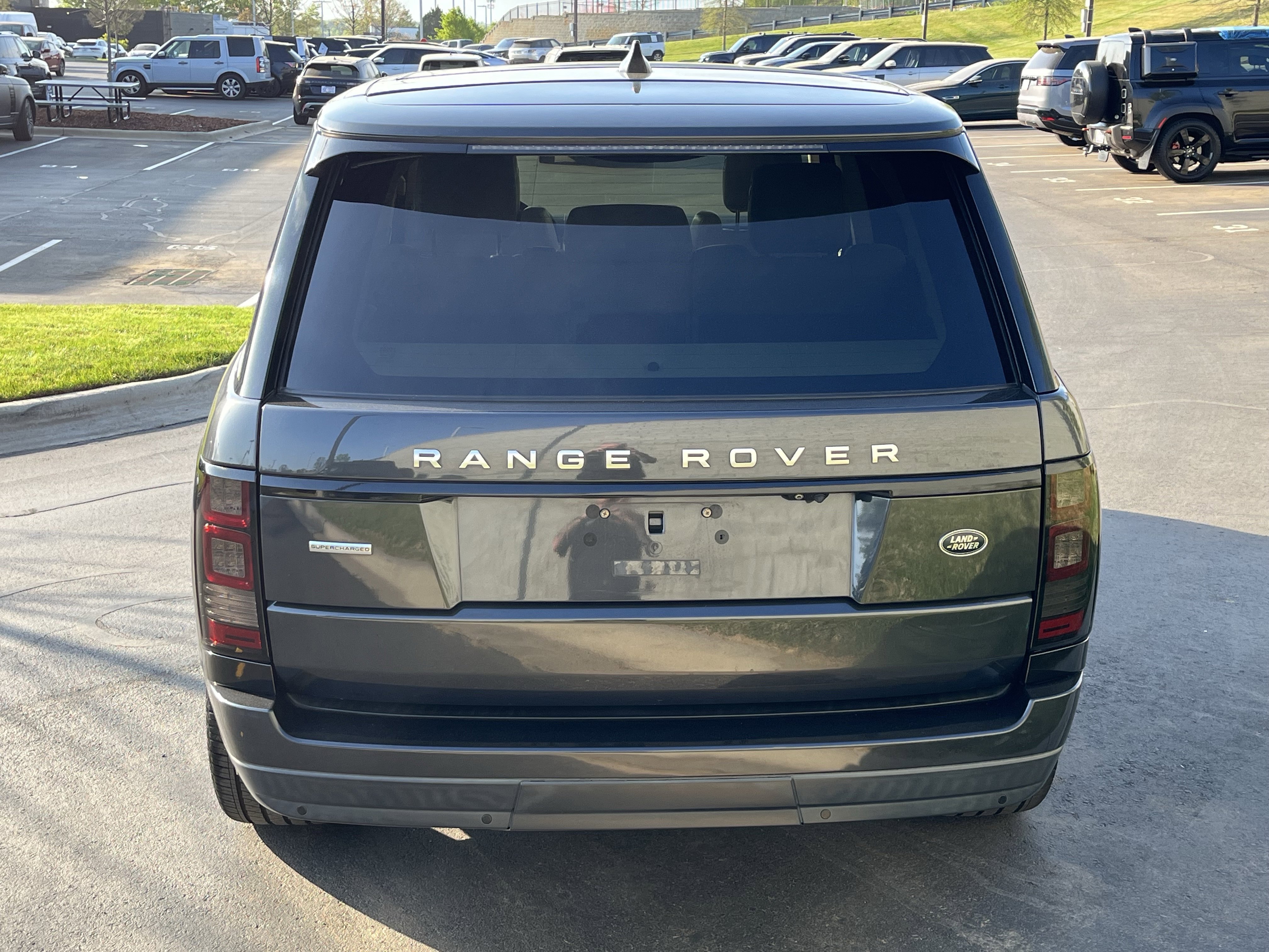Used 2017 Land Rover Range Rover Supercharged image 5