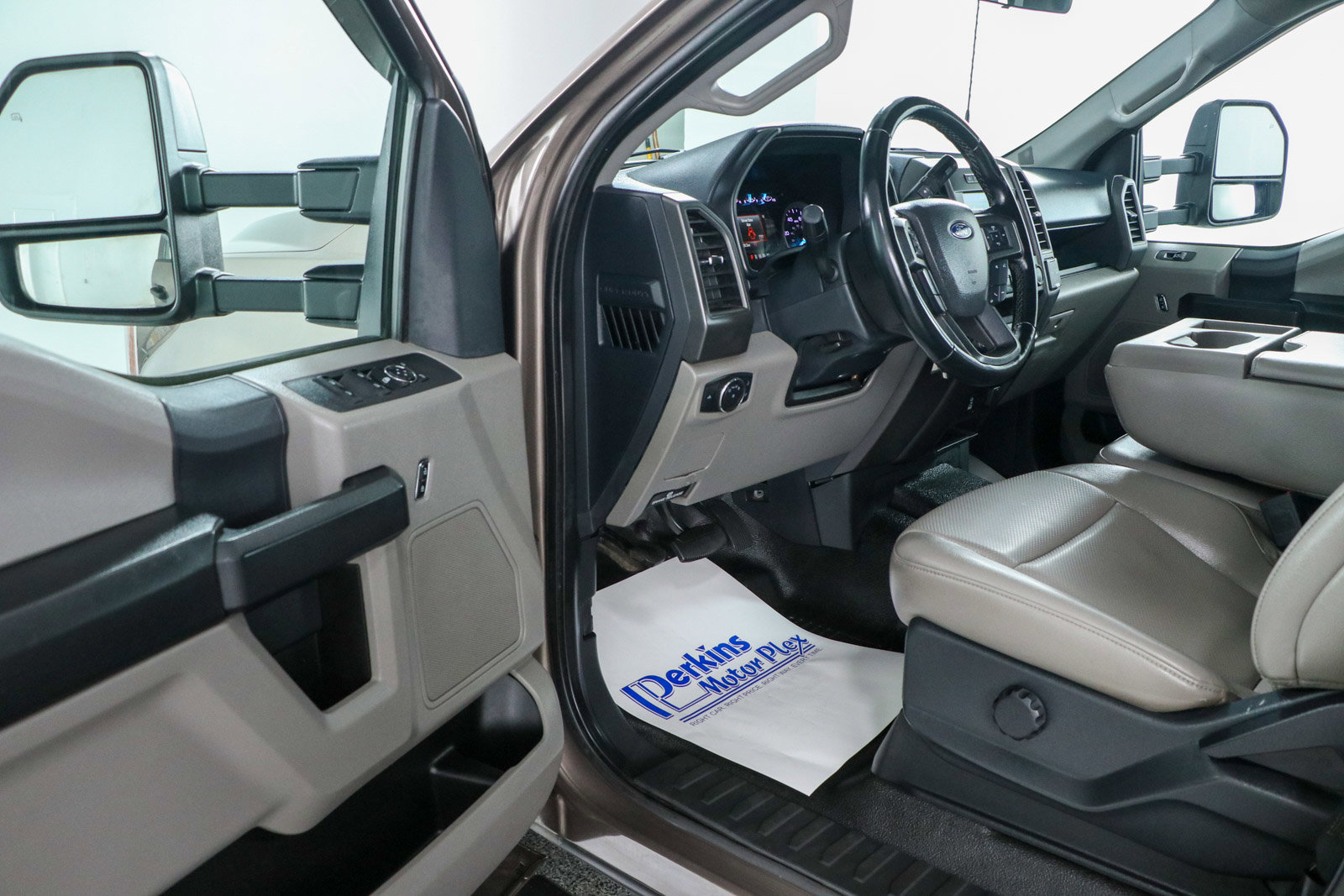 Used 2022 Ford F350 XL w/ STX Appearance Package image 4