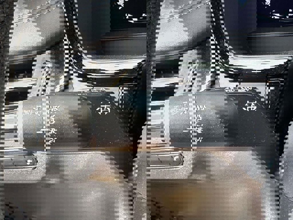 Used 2025 INFINITI QX60 Luxe w/ Black Edition image 35